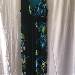 Sandra Darren    long maxi dress size 12